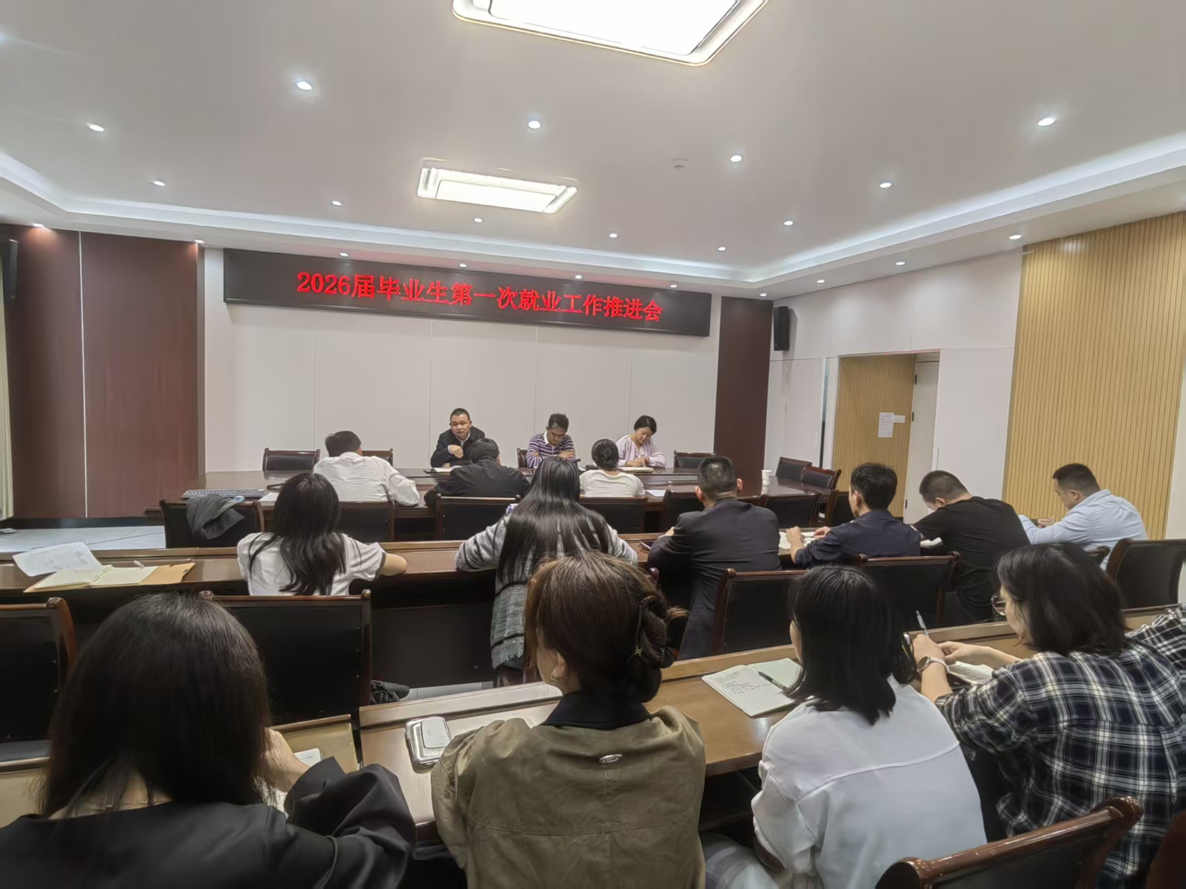 1b1d846e455babe082fdd39b87eaf5b8.jpg 1b1d846e455babe082fdd39b87eaf5b8.jpg