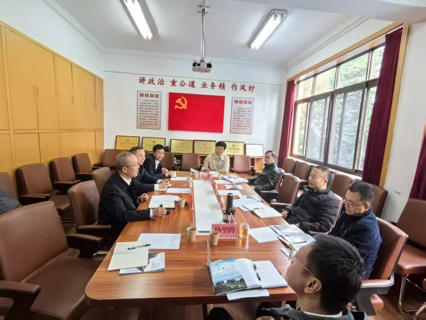 22a1c67326af9d4d.jpg 22a1c67326af9d4d.jpg